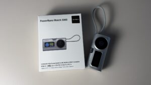 PowerNano Watch 5000のシルバーとパッケージ。